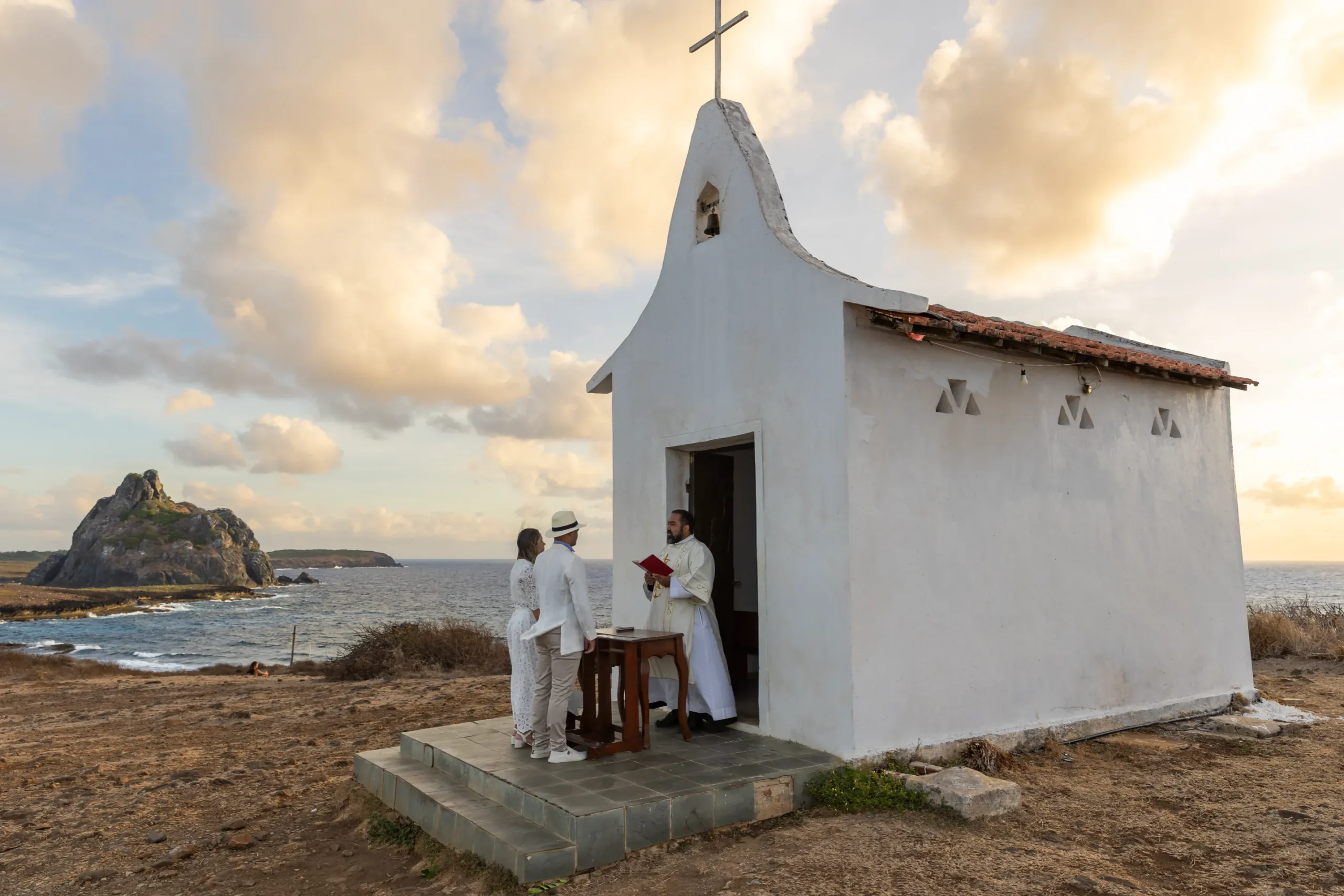 Casamento em Fernando de Noronha: Guia Completo